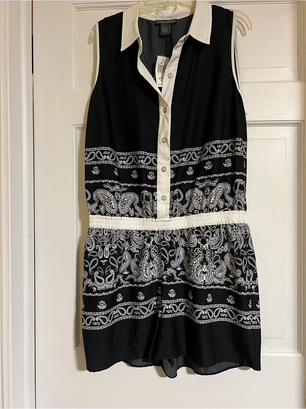 Black & White Paisley Sleeveless Romper